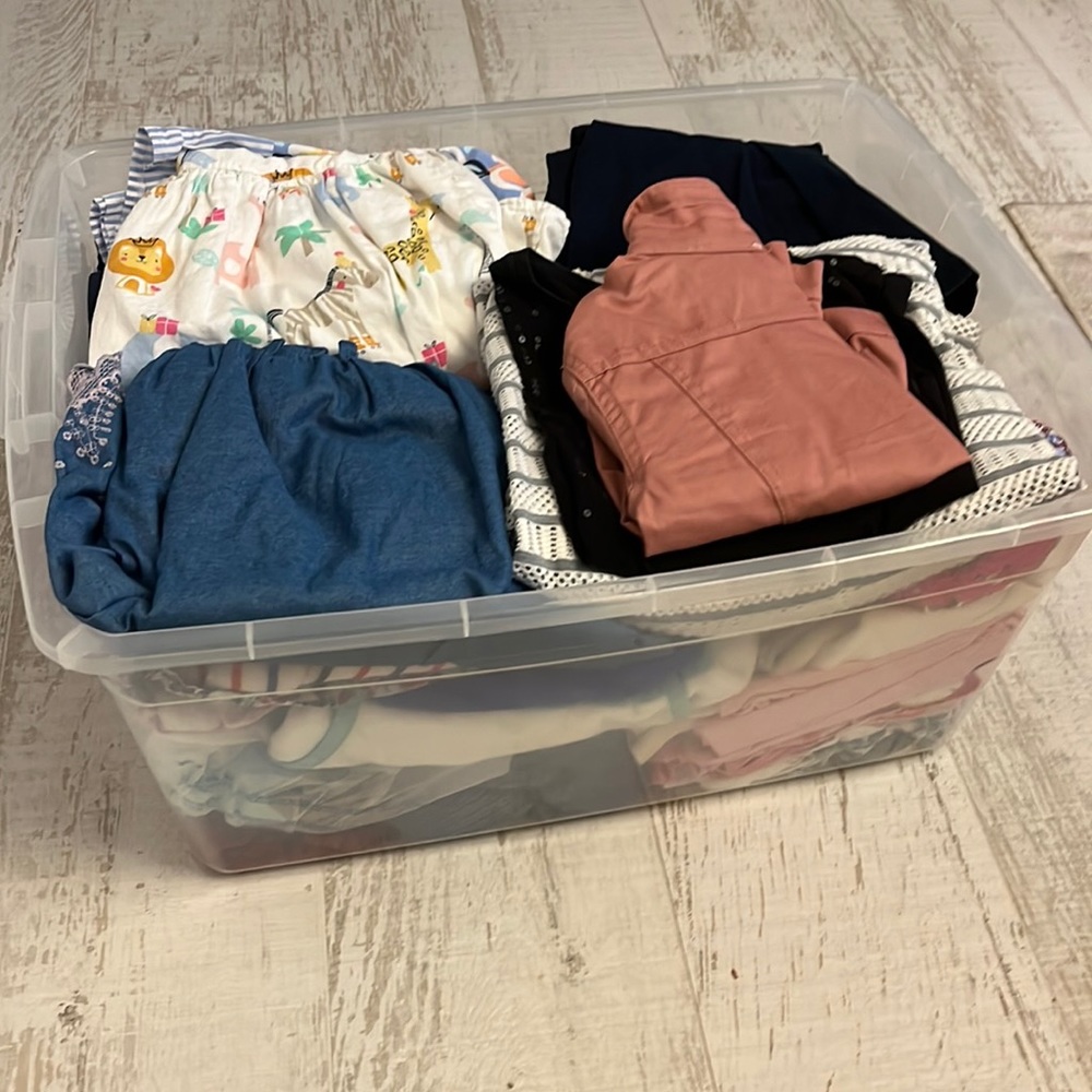 Kids clothes bundle